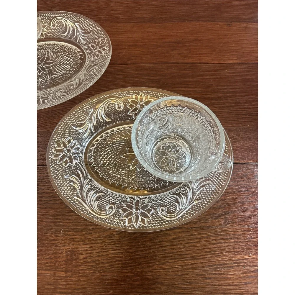 Tiara Indiana Glass Co. Clear Sandwich‎ Plates & Cups 30's Depression Era 2 Each